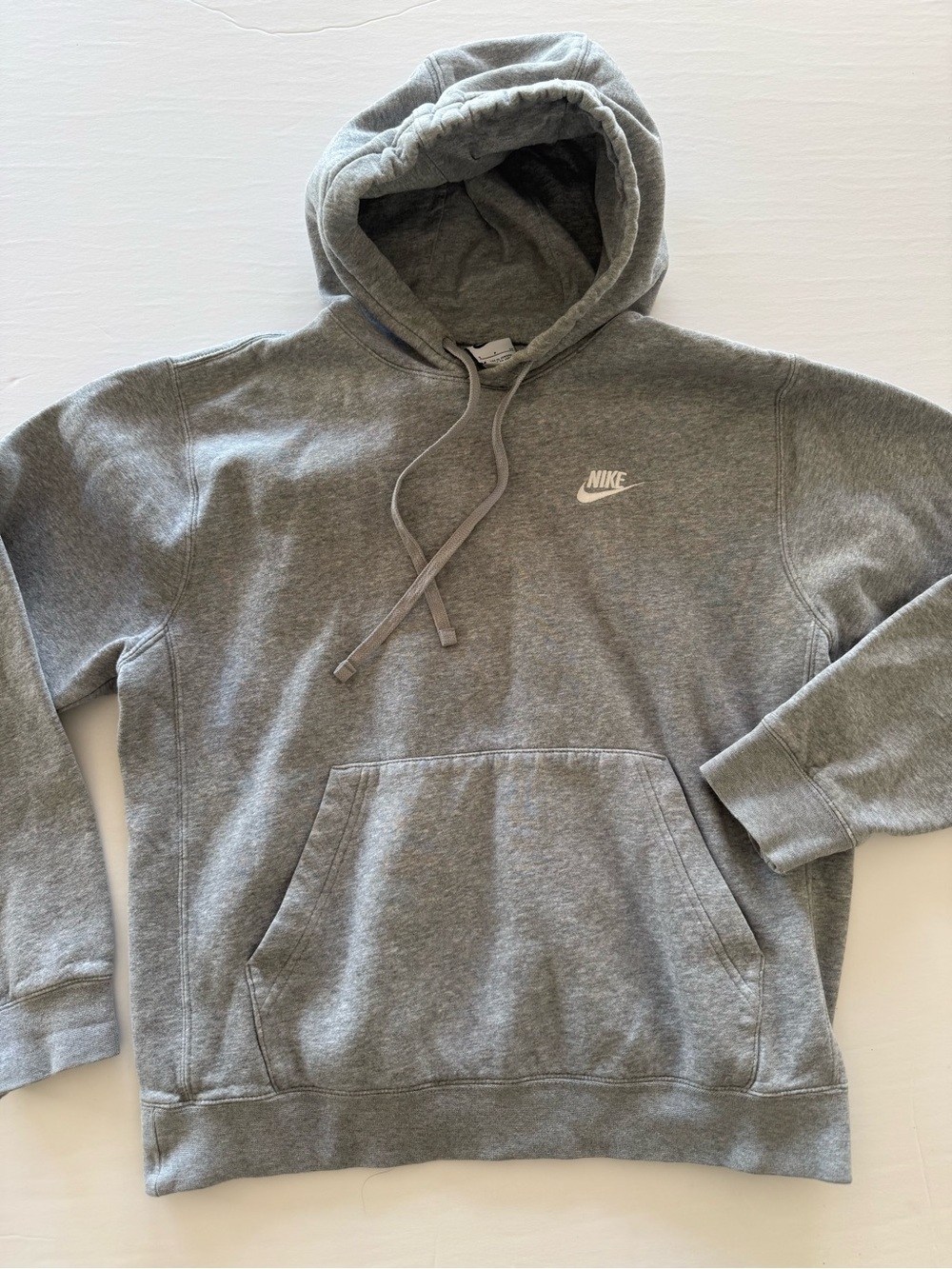 Nike Sportswear Club Fleece Hoodie Mens Small Gray Pullover Swoosh Activewear